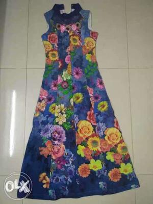 Gown for girl, age 3- 4 yrs