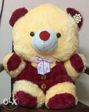 Teddy Bears. 20 Inches red 750inr. 14 Inches pink