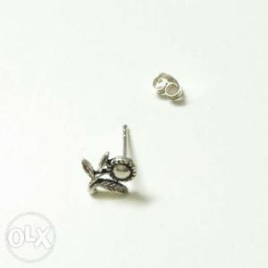 925 Silver earring (pair) -Brand new- -Flower design-