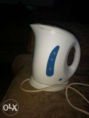 A drinker jug water heater it's un used.