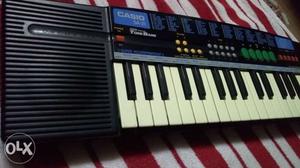 Casio SA 21 in good condition with adaptor