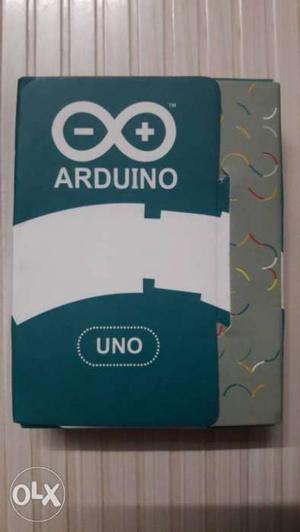 Green And Gray Arduino
