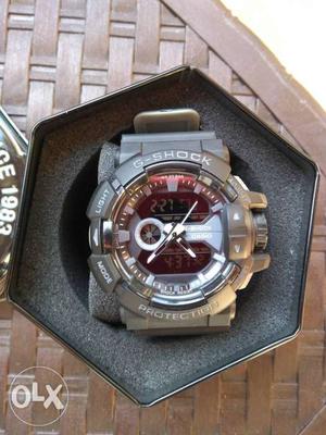 Gshock matte carbon grey watch with case