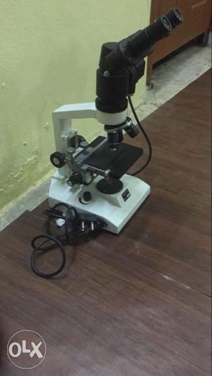 Microscopes company pyromatic
