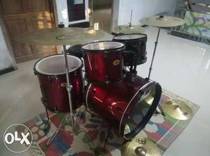 Pearl drum kit with hi hat zildjian crash and