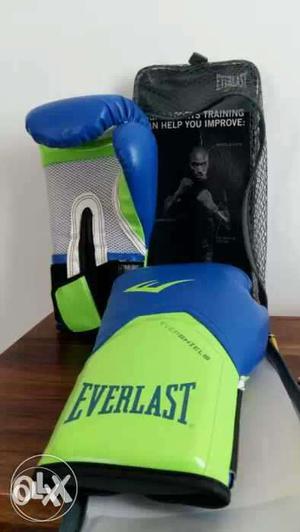 Unused Everlast boxing gloves for sale