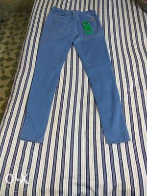 Unused blue comfortable ladies jeans size- 34