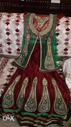 Women's Green, Red, And Gold Traditional Dress