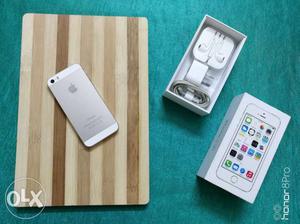 IPhone 5S 32GB Gold Full kit with headphone