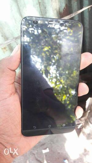 Phone is in good condition Zenfone 2 16 gb