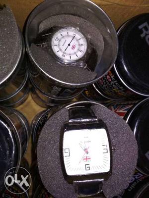 80 watches per piece 100, Reebok,new 100% working