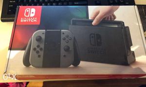 Almost NEW Nintendo Switch +Zelda +Mario +32gb +case