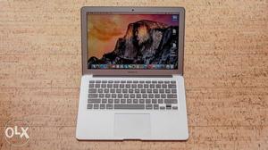 Apple MacBook Air with Intel Core i5, 4GB, Bill, Charger for