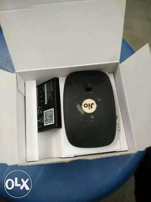 Black Jio Mobile Broadband With Box