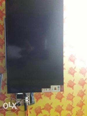 Black Sony Bravia 48 inch