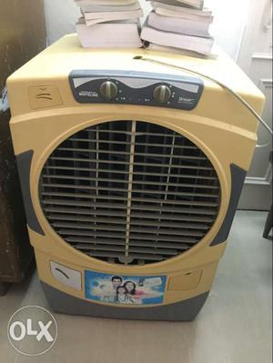 Maharaja whiteline desert Air Cooler