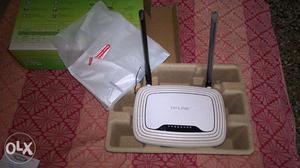 Tp-link 300 Mbps Router With 2 Antennas And 16mnth Warranty