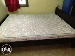 Luxury Queen size Peps bed.