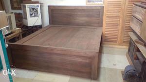 Sheesham bed with polishing. Commecial ply.