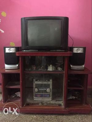 TV CD player and Table for sale