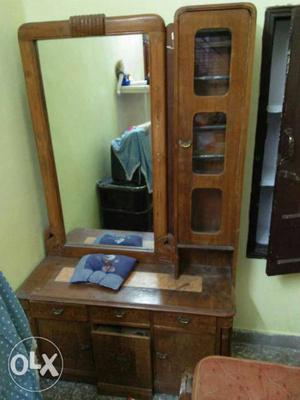 Teak wood dressing table very good condition..
