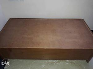 Wooden Bed with Box (लकडी का दीवान)