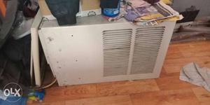 2 ton General AC with good Working condition