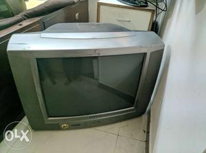 Akai24" CRT television