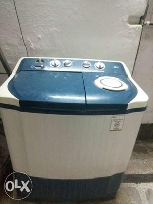 Lg washing machine 6.5 kg and one year old