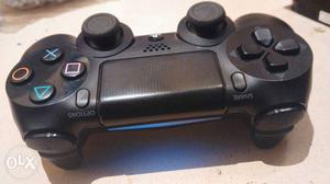 PS4 Joystick For Sale it's working no issue