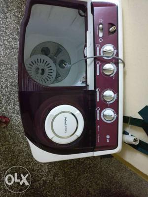 Purple And White Twin-tub Clothes Washing Machine