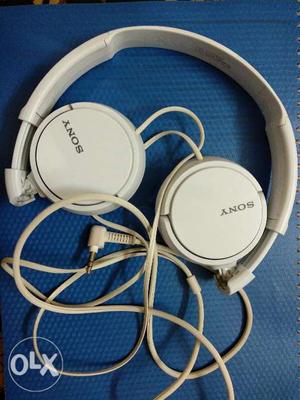 Sony Headphones MDR ZX110 for sale 6-7 Months