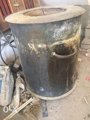 Very good condition large tandoor