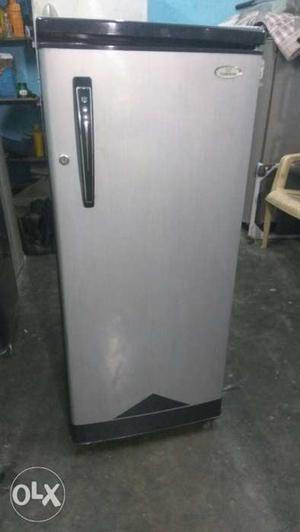 Videocon 200 ltr single door in a excellent