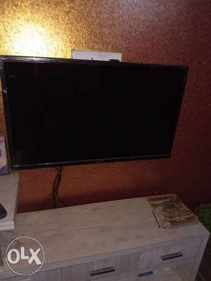 Videocon 40 inch TV lowest price want to sell