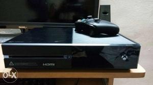 Xbox one 500gb console used 1 year old console