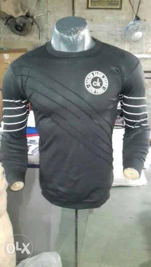 Men's Black Crew-neck Long-sleeved Shirt