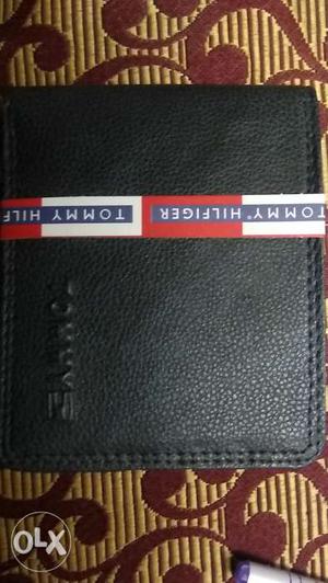New wallet Tommy Hilfiger, Not used, brand new,