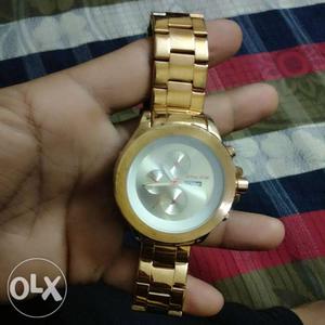 Police Watch Gold Wih Date Metre Excelent Shine
