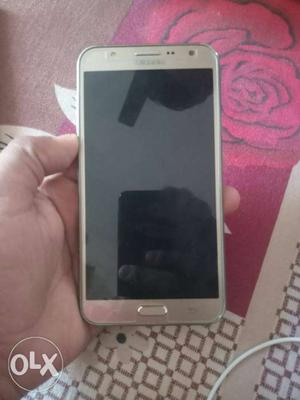 Samsung galaxy J 7 only phone urgent sale cont