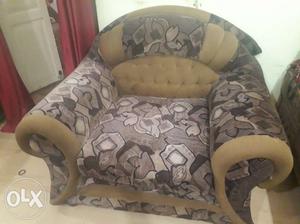 3+2 Maharaja sofa in good condition.8 years old.price