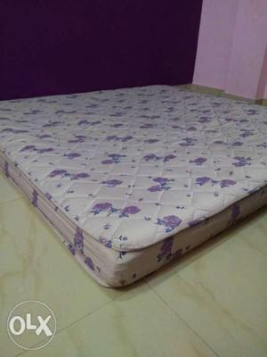 Coir mattress 6*6 in very good condition..