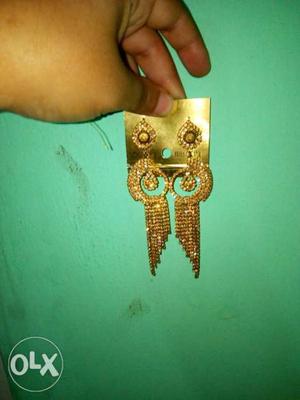 Gold stone heavy earing