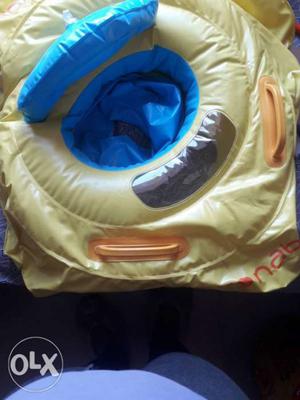 Baby swimming float from decathlon upto 11 kgs