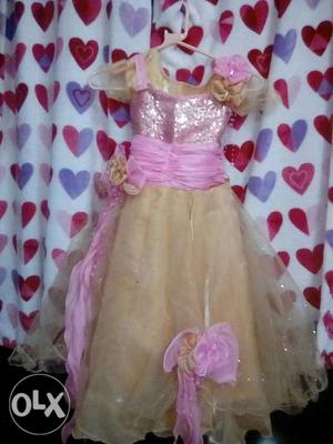 Beautiful gown for a 4 year old girl.