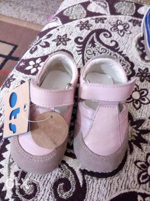 Imported baby shoes 19 Size. High quality.