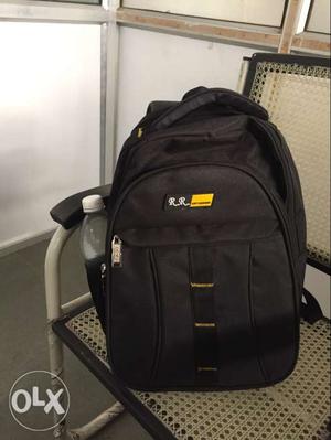 Laptop bag with bill+1year waranty only 1 day used