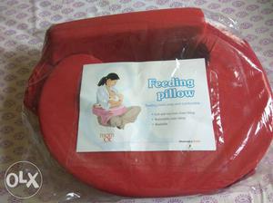 Mom &me feeding pillow in very good condition