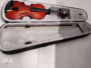 Brand New Kaps Violin With Case