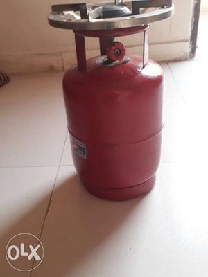 I am selling this cylinder with 2 kg gas